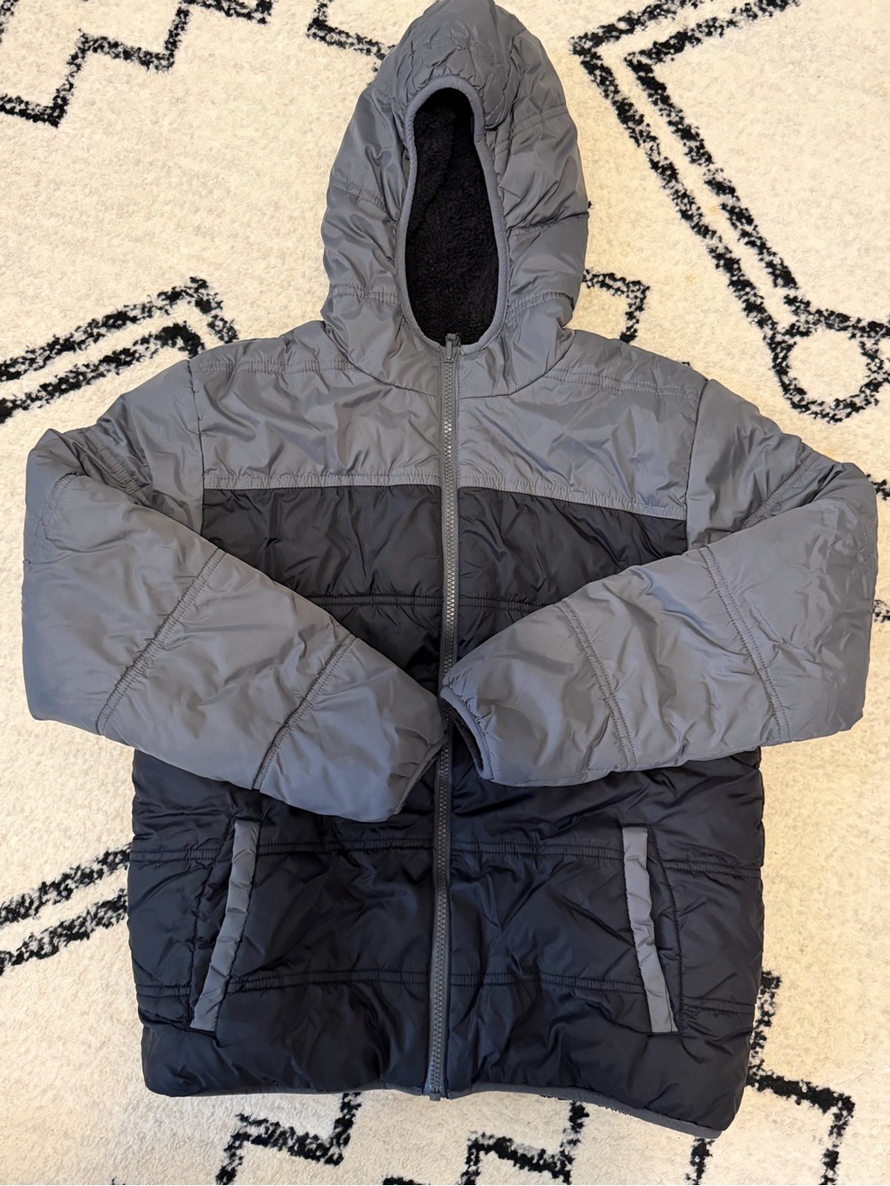 Eddie Bauer Kids Boys Two-Tone Hooded Puffer Jacket - Gray & Black